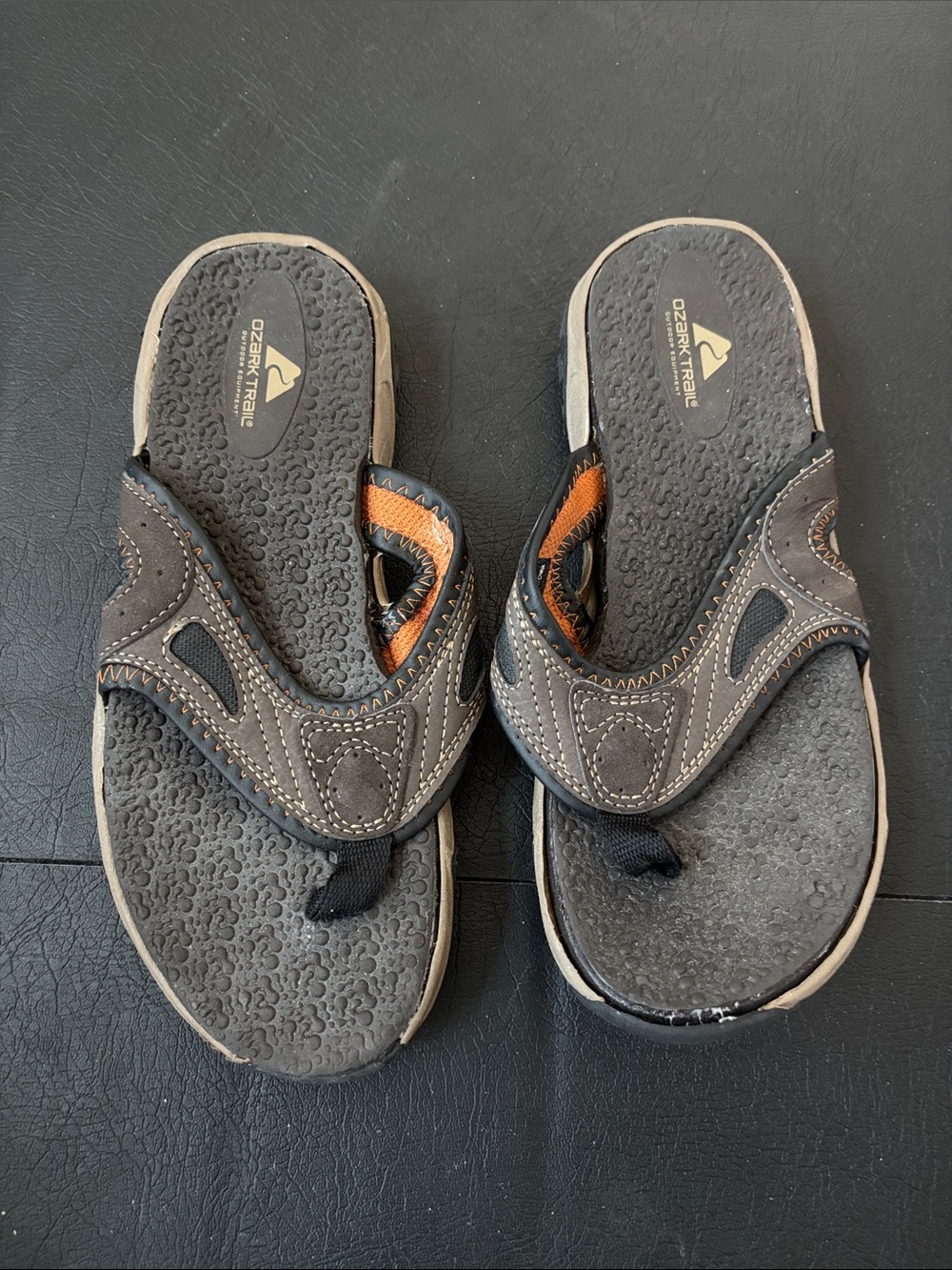 Ozark Trail Gray and Orange Men's Flip Flops